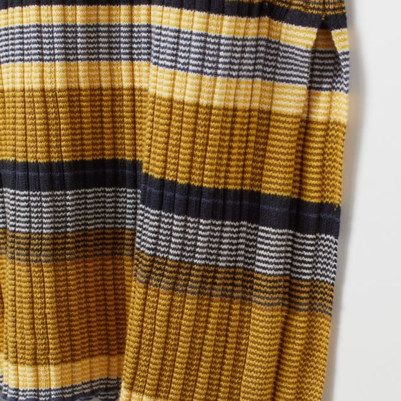 Ribbed striped dress - Picture 4 of 8